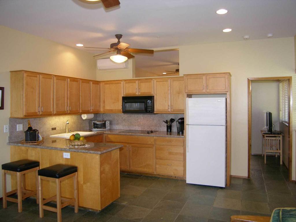 Aloha Aku Inn & Suites Kihei Pokoj fotografie