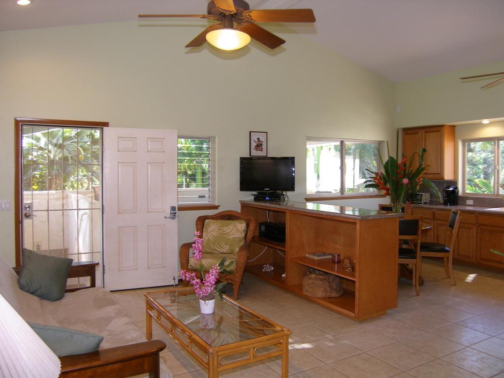 Aloha Aku Inn & Suites Kihei Pokoj fotografie